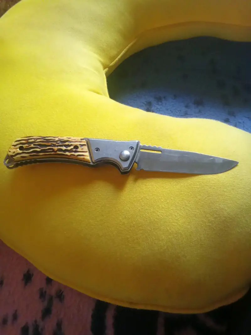 Navaja plegable con mango decorativo - 2