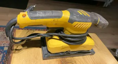 Lijadora eléctrica amarilla - miniatura 3