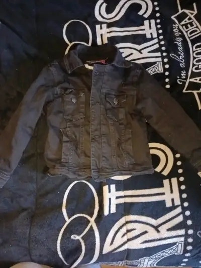 Chaqueta de mezclilla negra para niño - miniatura 1