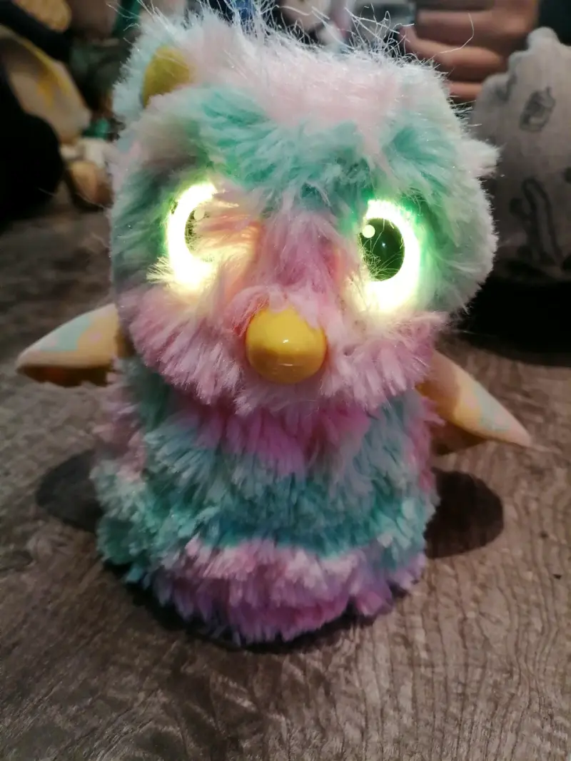 Hatchimals Aqua/Rosa Luces y Sonidos 5" Ruedas - 1