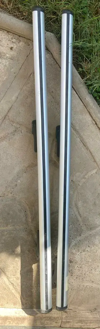 Barras de techo para auto plateadas - 1