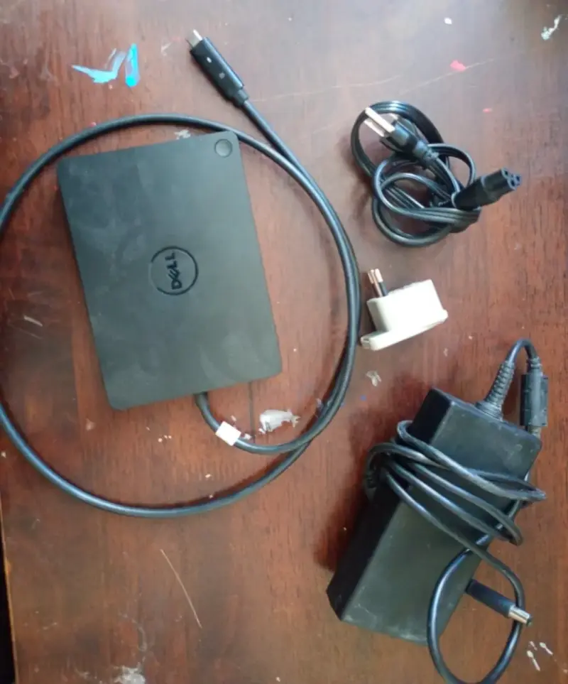 Dock Dell con adaptador de corriente - 1