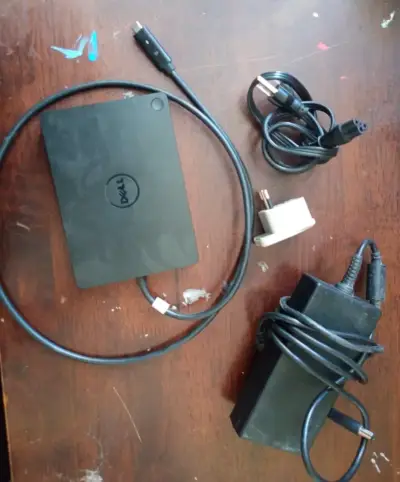 Dock Dell con adaptador de corriente - miniatura 1
