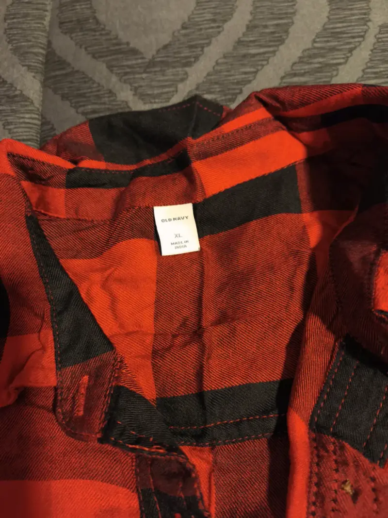 Camisa larga a cuadros roja y negra - 2