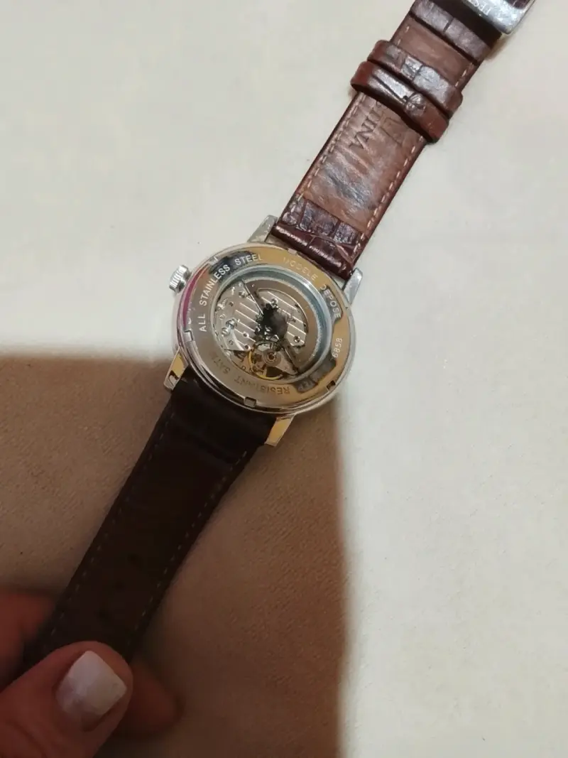 Reloj análogo con correa café festina - 3