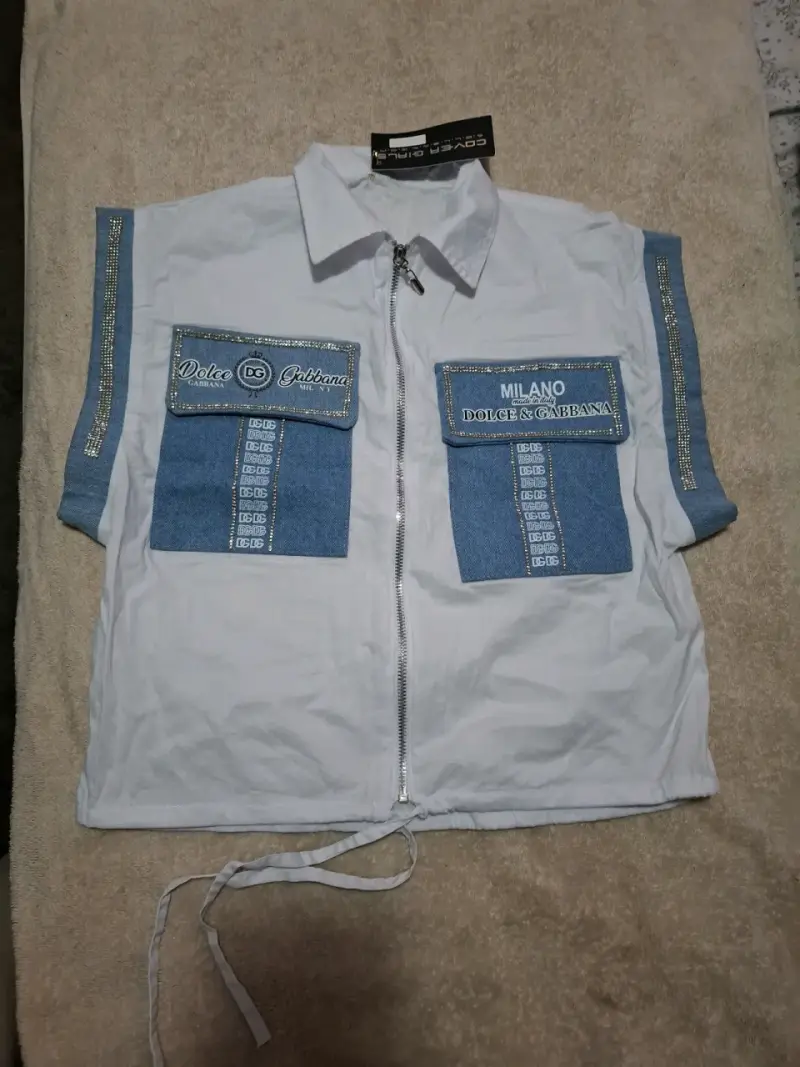 Camisa blanca y azul con cierre - 2