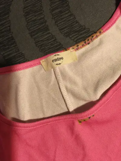 Polera rosa estampado leopardo - miniatura 2