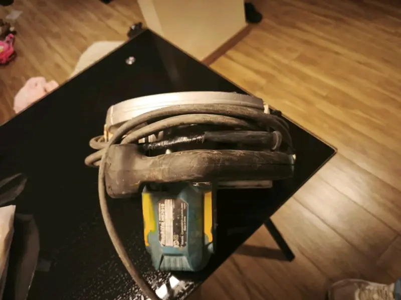Sierra circular Makita - 2