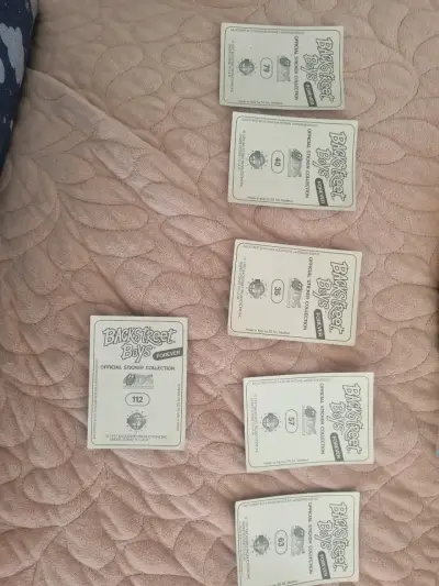 Set de cartas coleccionables brillantes - miniatura 5