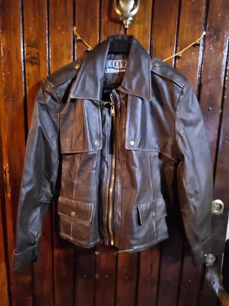 Chaqueta de cuero café - 2