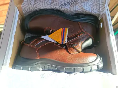 Botas de seguridad marrones - miniatura 1