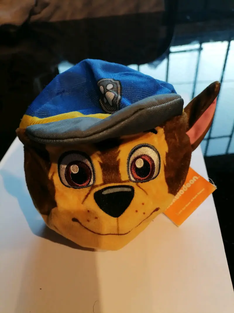 Pelota de peluche de personaje inflable