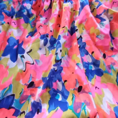 Jumpsuit floral sin tirantes - miniatura 2