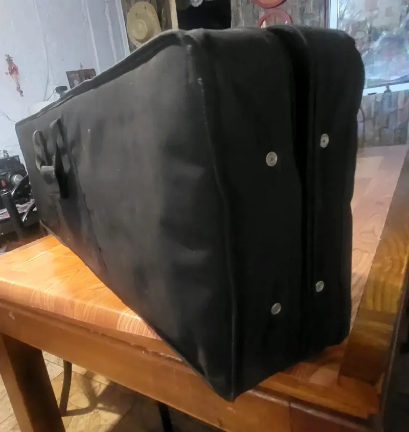 Estuche rígido para teclado negro - 2