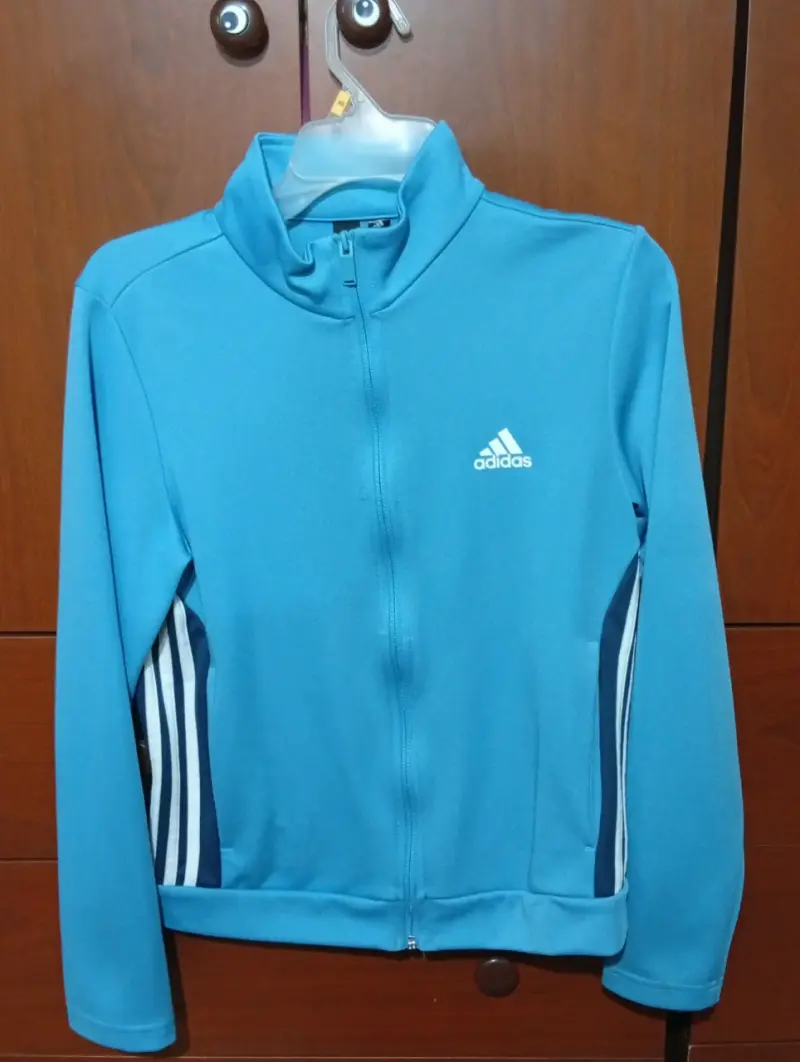 REVENTA COMPLETA: FARDO PREMIUM MIXTO (87 PRENDAS) - 1