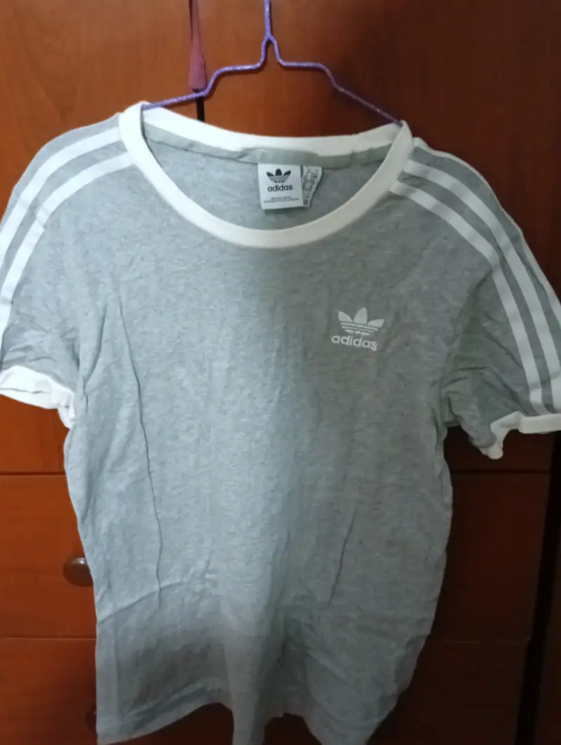 REVENTA COMPLETA: FARDO PREMIUM MIXTO (87 PRENDAS) - 6