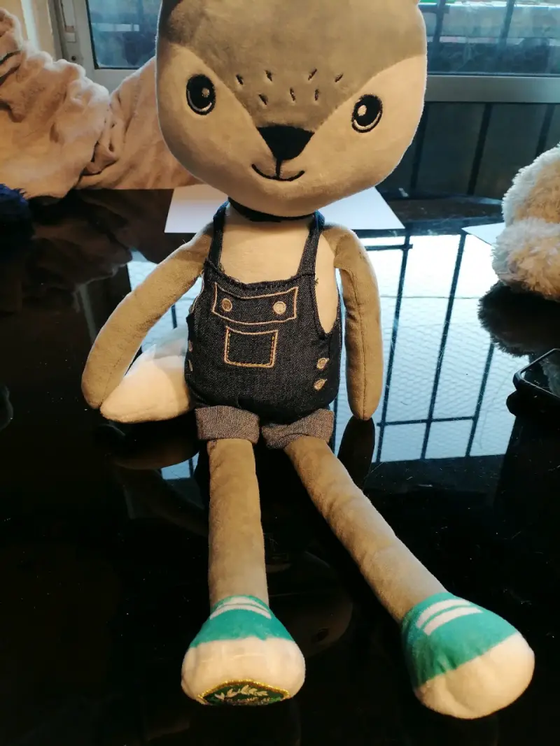 Peluche de zorro con overol - 2