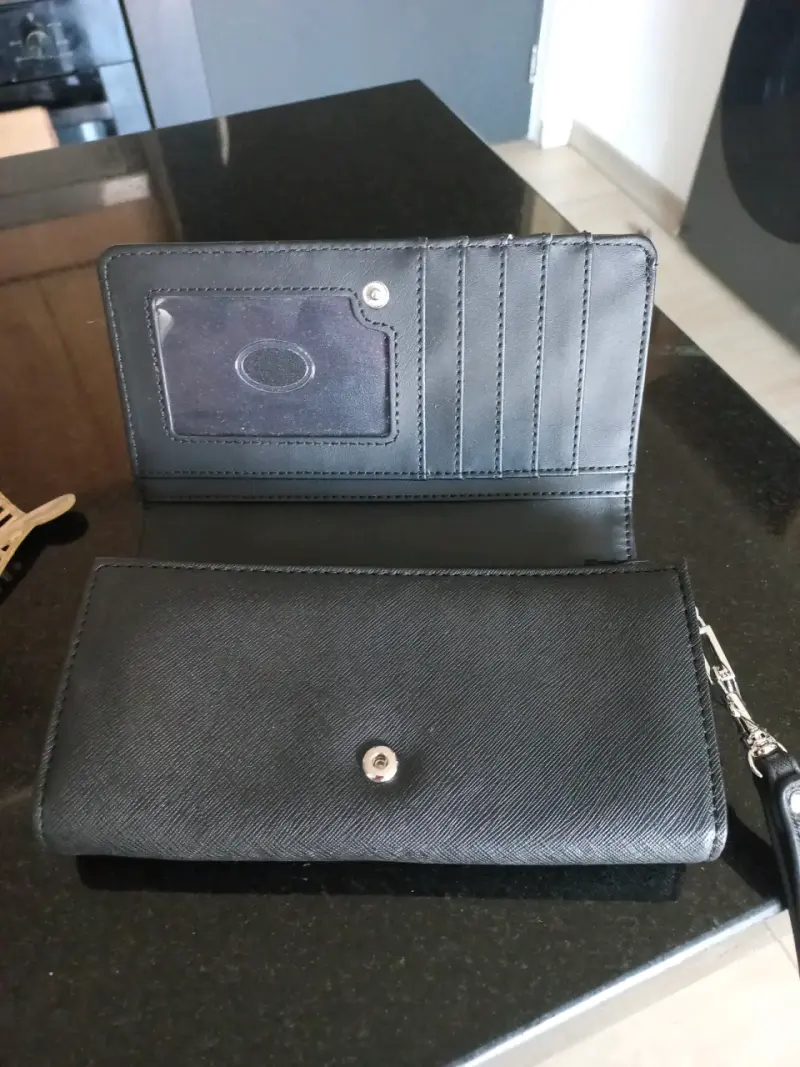 Billetera negra Guess - 2