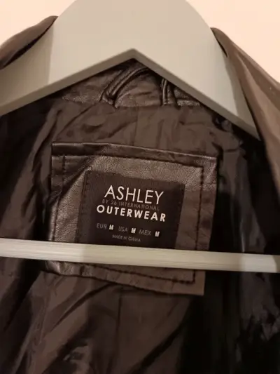 Chaqueta Biker Ashley Outerwear con Cinturón - miniatura 2