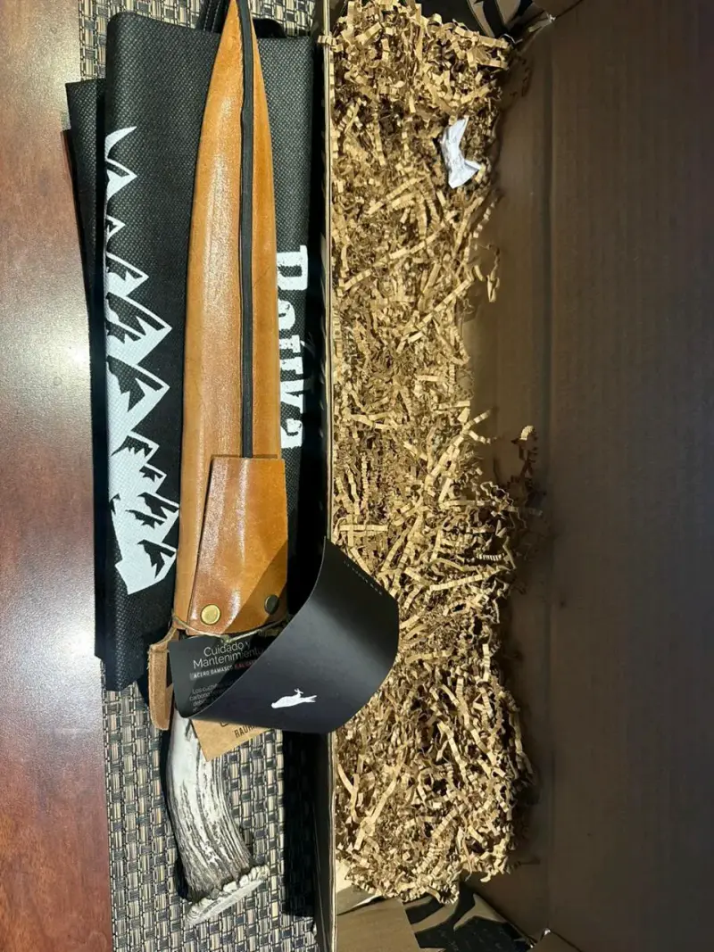 Cuchillo artesanal con mango de asta de ciervo - 4