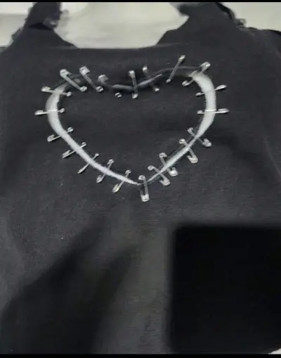 Crop nuevo importado negro corazón - miniatura 3