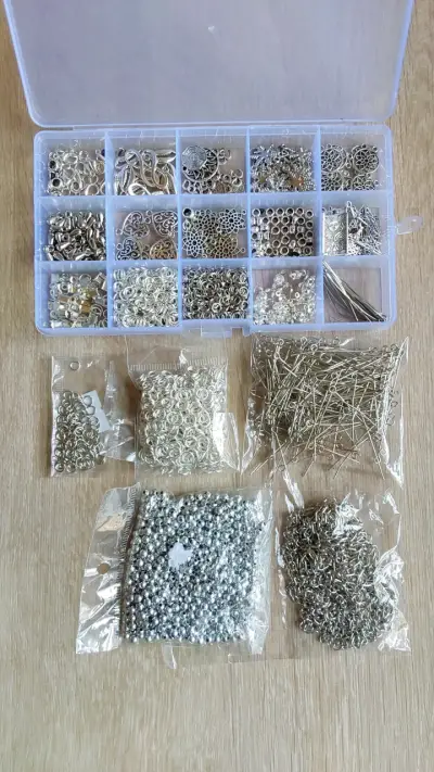 Set de accesorios bisutería (fantasía plateada) - miniatura 1