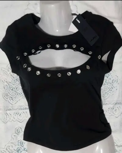 Polera nueva JJO negra con ojetillos - miniatura 1