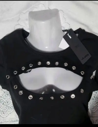 Polera nueva JJO negra con ojetillos - miniatura 3