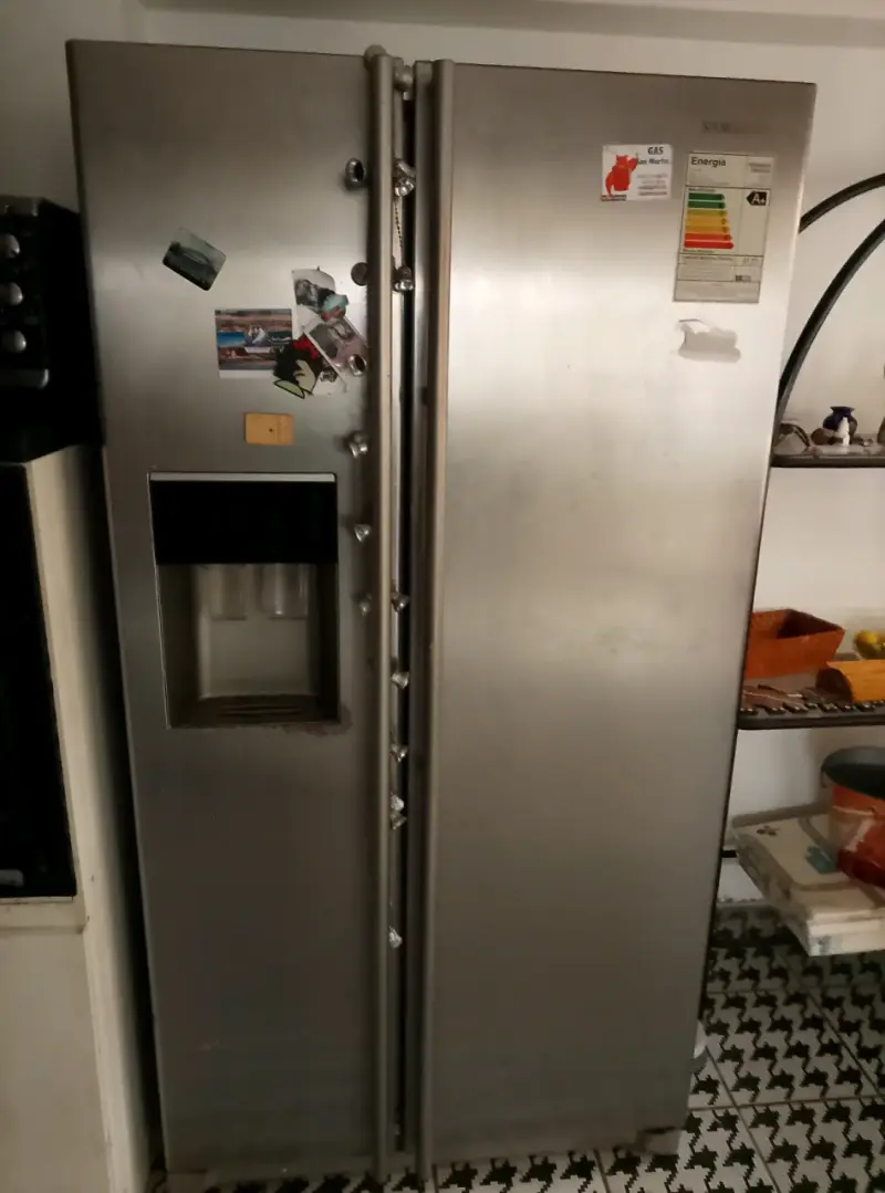 Refrigerador side by side plateado - 4