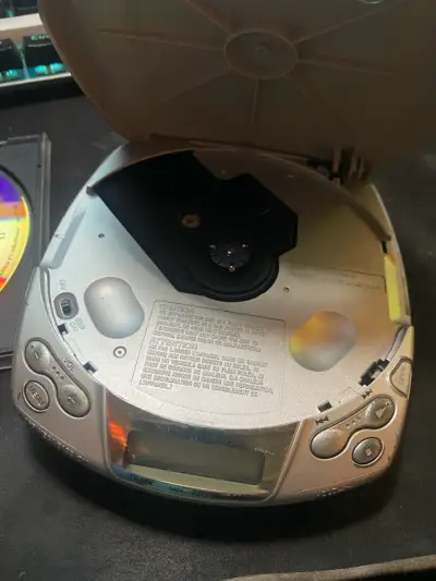 Discman Sony repuesto con CD Julio Iglesias - miniatura 2