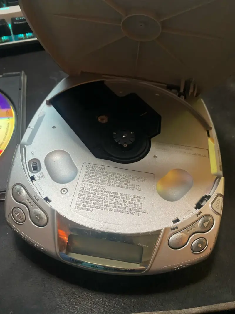 Discman Sony repuesto con CD Julio Iglesias - 3