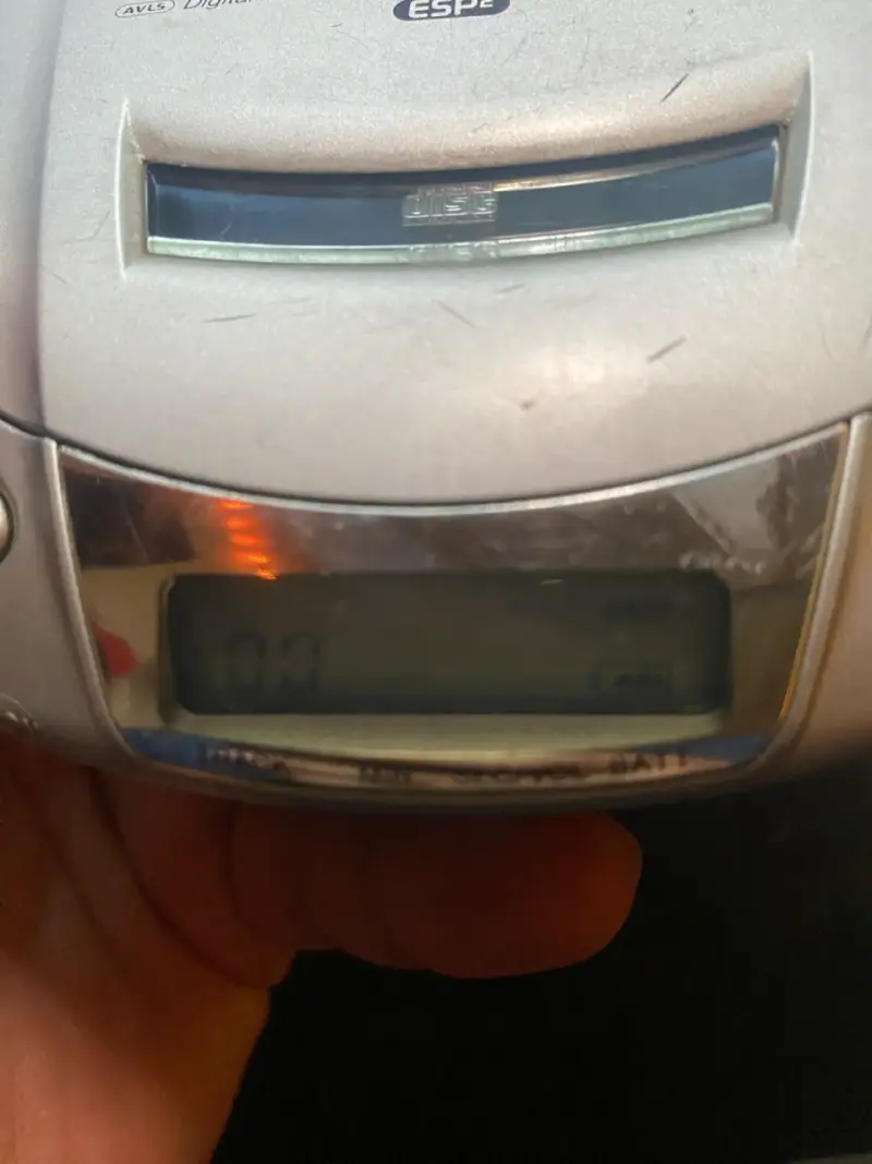 Discman Sony repuesto con CD Julio Iglesias - 4