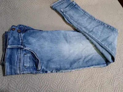 Jeans azul claro - miniatura 1
