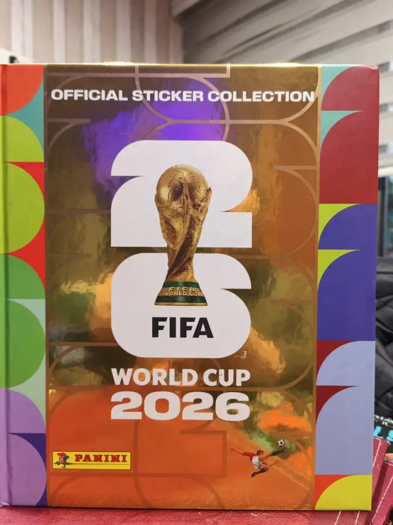 Álbum oficial Panini Mundial 2026 edición dorada - 1