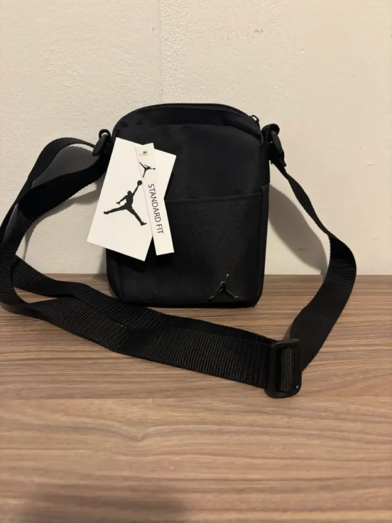 Bandolera negra estándar fit nueva - 2