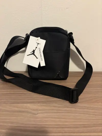 Bandolera negra estándar fit nueva - miniatura 2