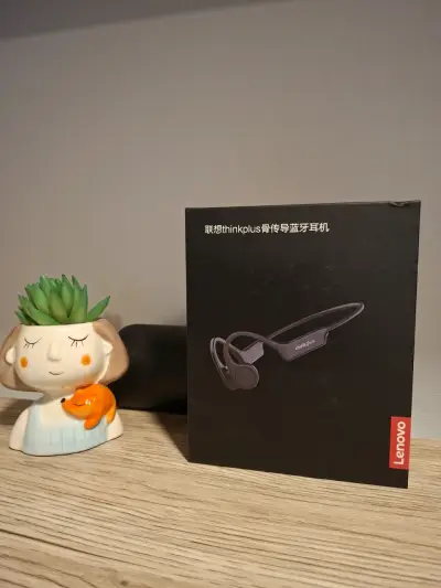 Audífonos Lenovo thinkplus negros - miniatura 1