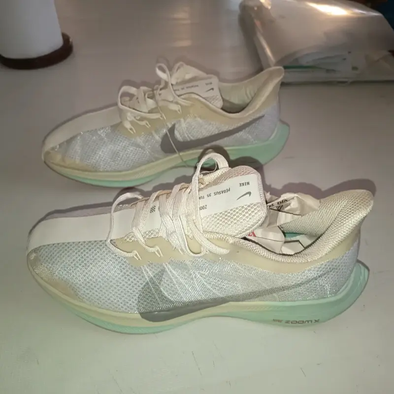Zapatillas deportivas blancas pegasus 35 turbo - 1