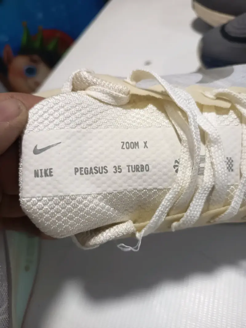 Zapatillas deportivas blancas pegasus 35 turbo - 4