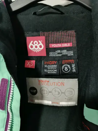 Chaqueta verde menta con capucha - miniatura 2