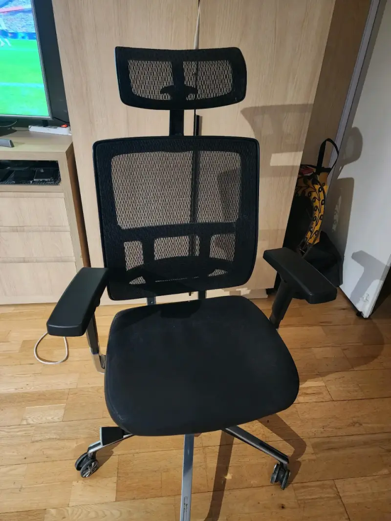 Silla de oficina ergonómica negra - 3