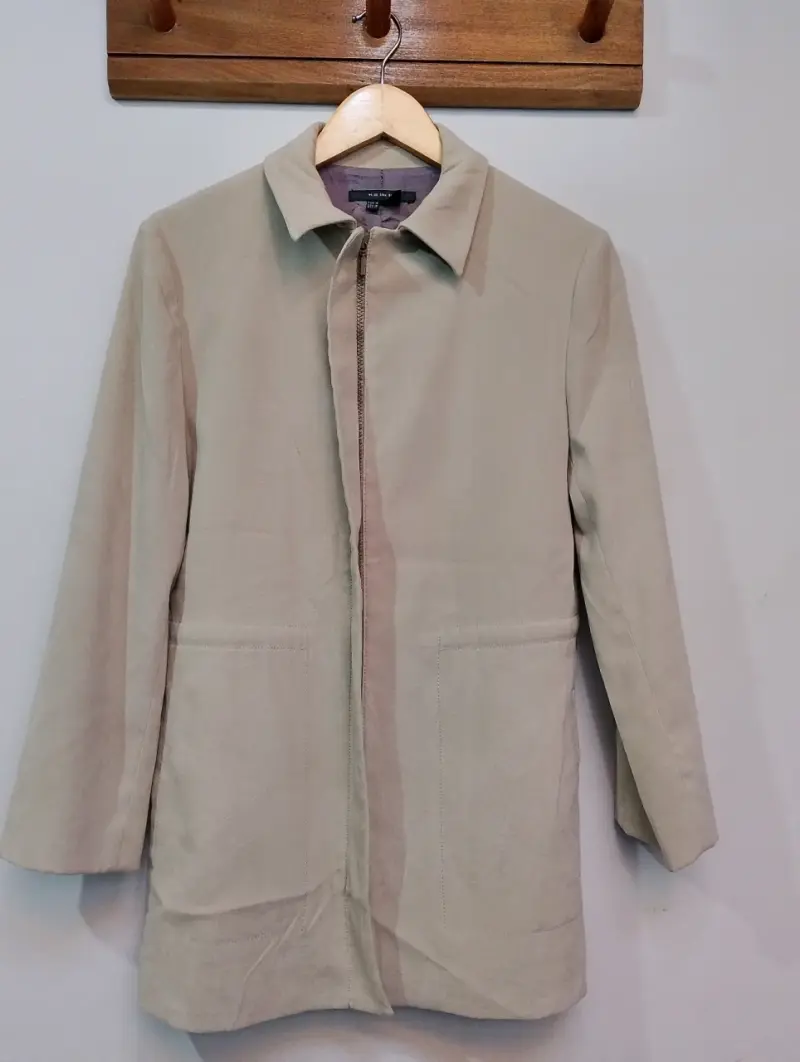 Abrigo beige ZARA con forro interior - 4