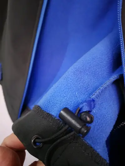 Chaqueta softshell azul y negra - miniatura 3