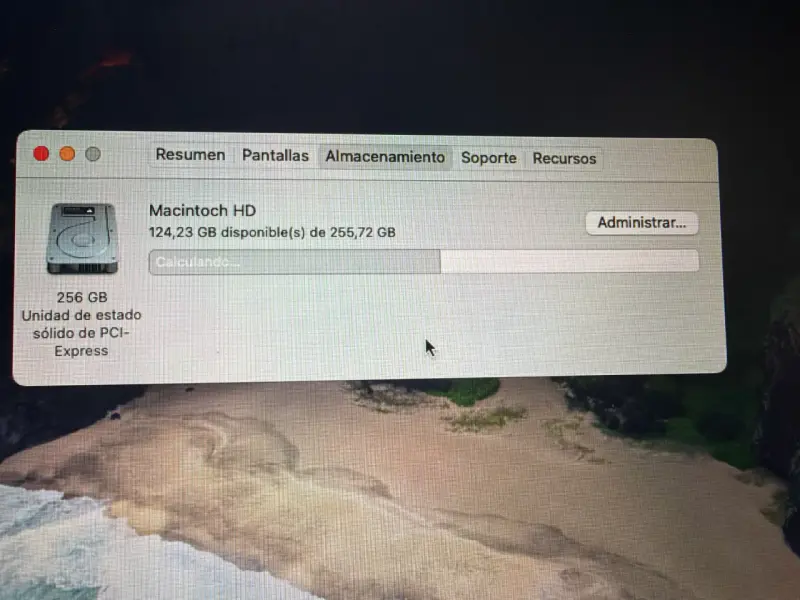 MacBook Air con macOS Monterey - 2