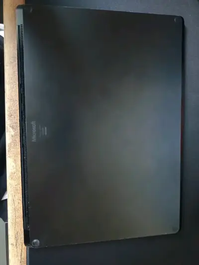 Se vende o permuta Microsoft Surface Laptop 4 - miniatura 2