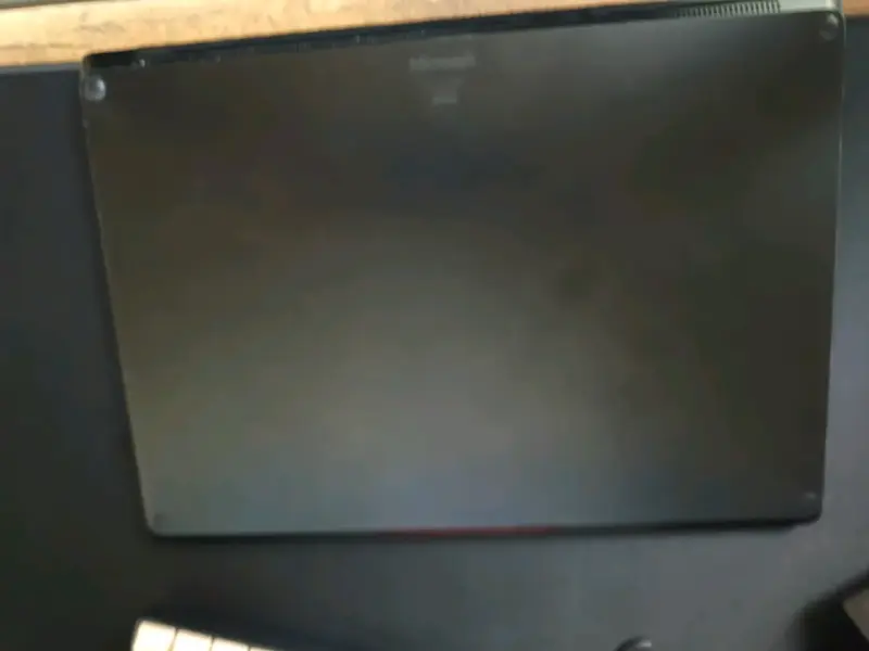 Se vende o permuta Microsoft Surface Laptop 4 - 5