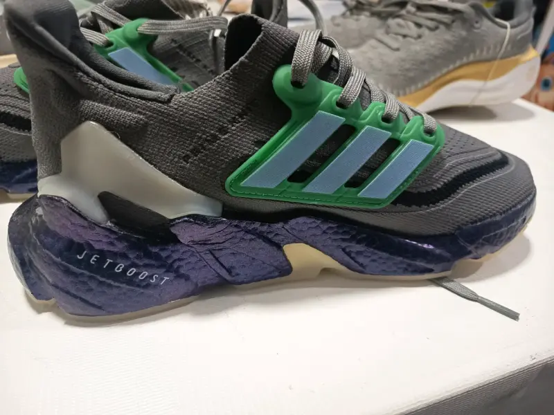 Zapatillas deportivas grises y verdes - 4