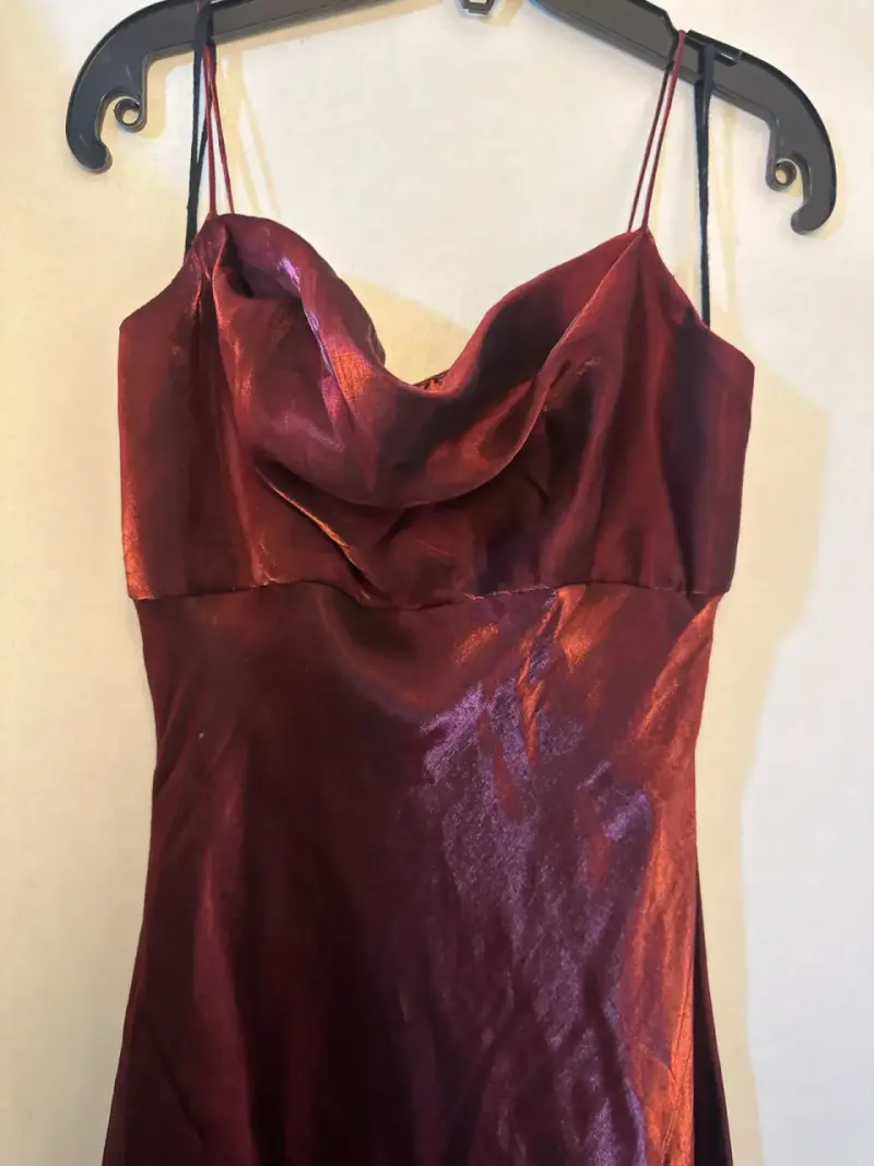 Vestido largo rojo brillante - 2