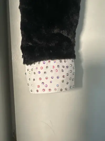 Chaqueta corta negro con pelaje - miniatura 2