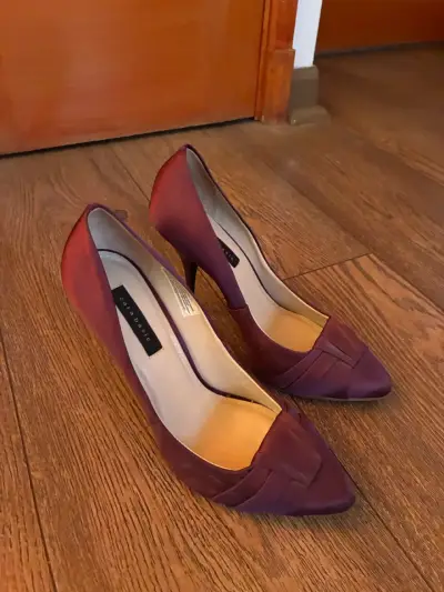 Zapatos de tacón morados - miniatura 1